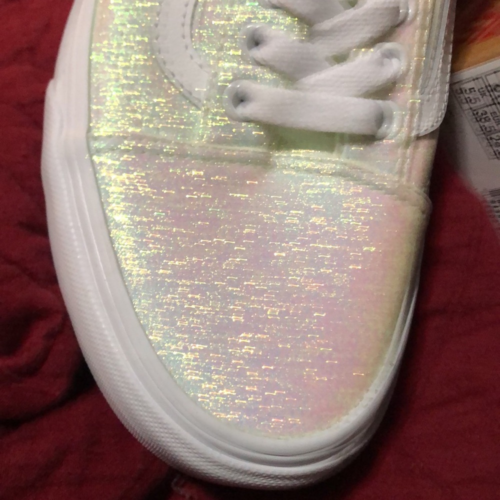 New Authentic Vans Woman’s Shoe - Picture 9 of 10